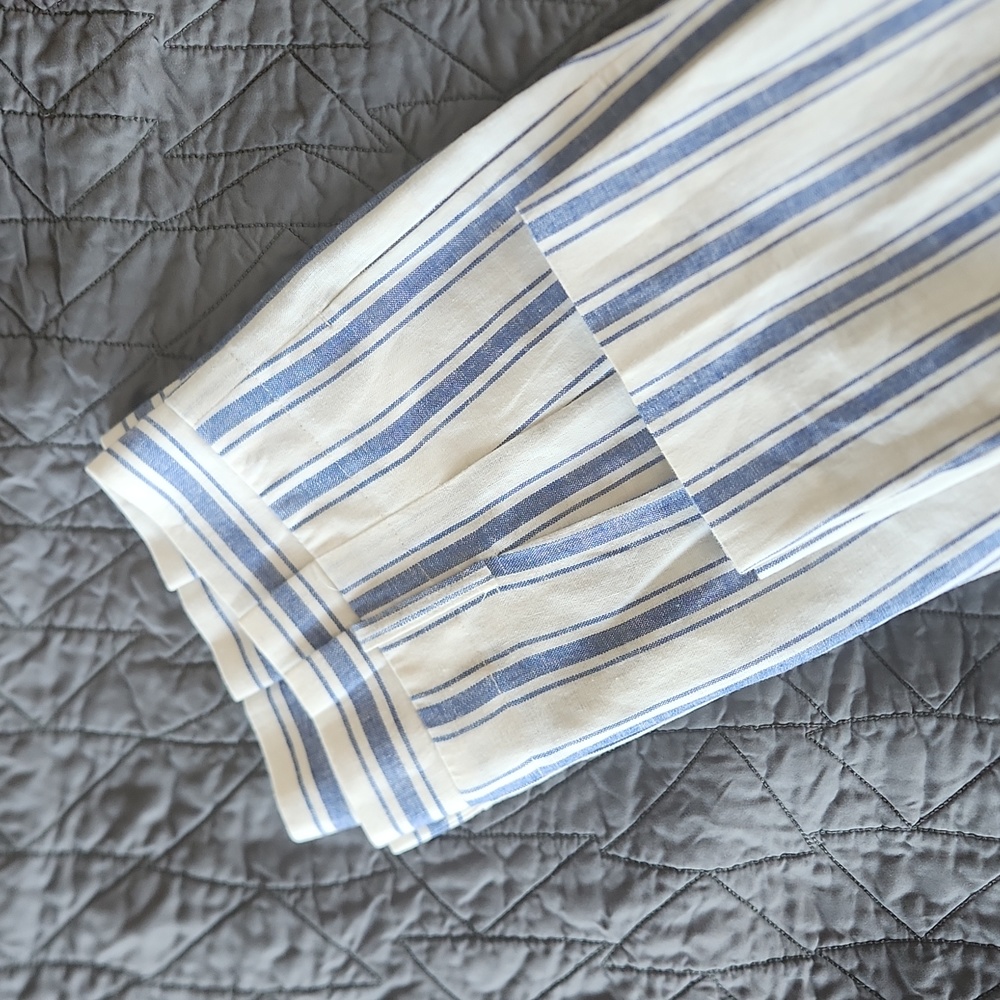 Boden Linen Pleated Cropped Pants